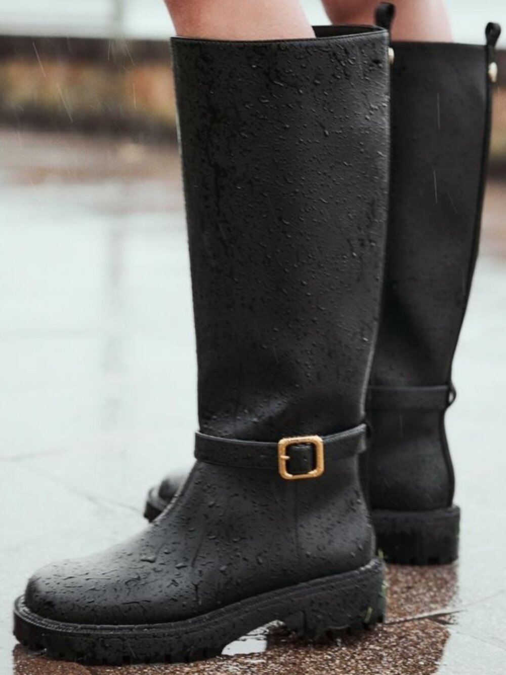 NWT Zara Women's Flat Lug Sole Boots Black Leather Knee High Boots Size 10 (41)